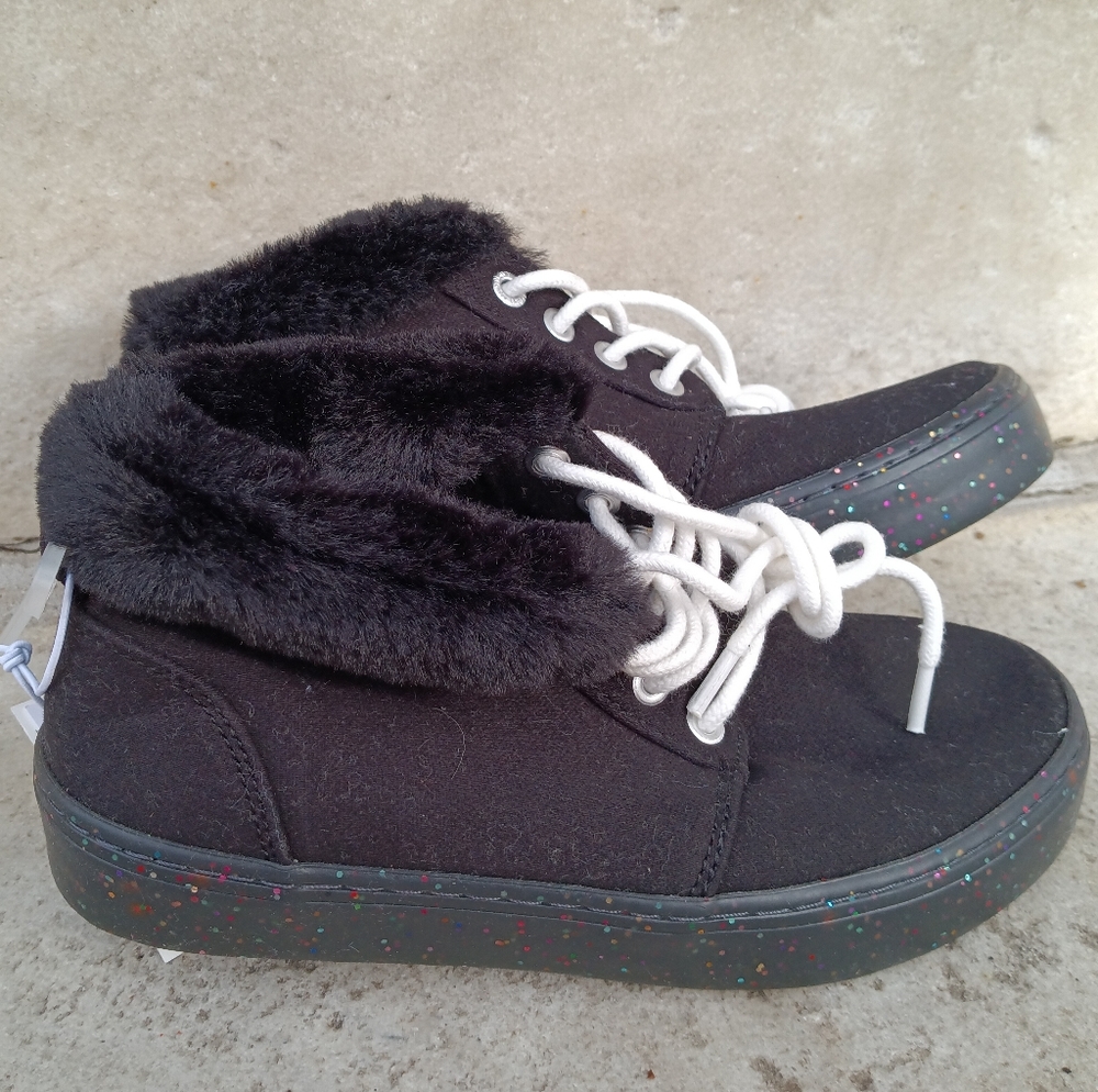 Old navy girls shoes sz 1